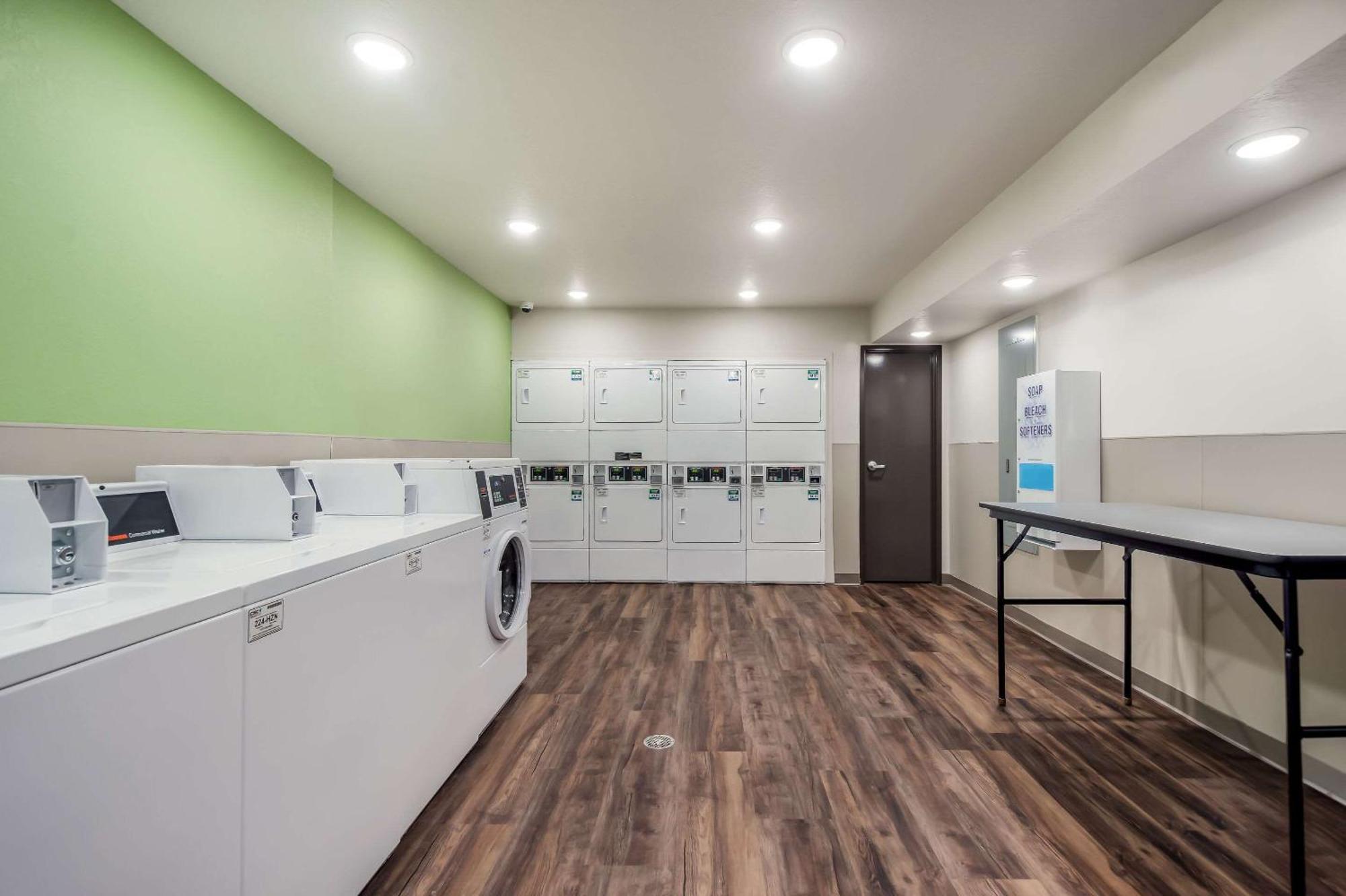 Woodspring Suites Tampa Airport North Veterans Expressway Bagian luar foto